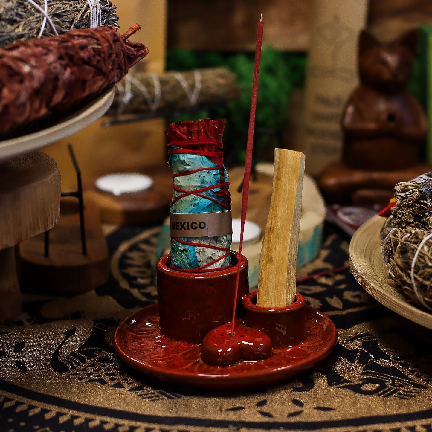 Ceramic holder for Palo Santo and Incense - Mandala - Red with heart-shaped glitter