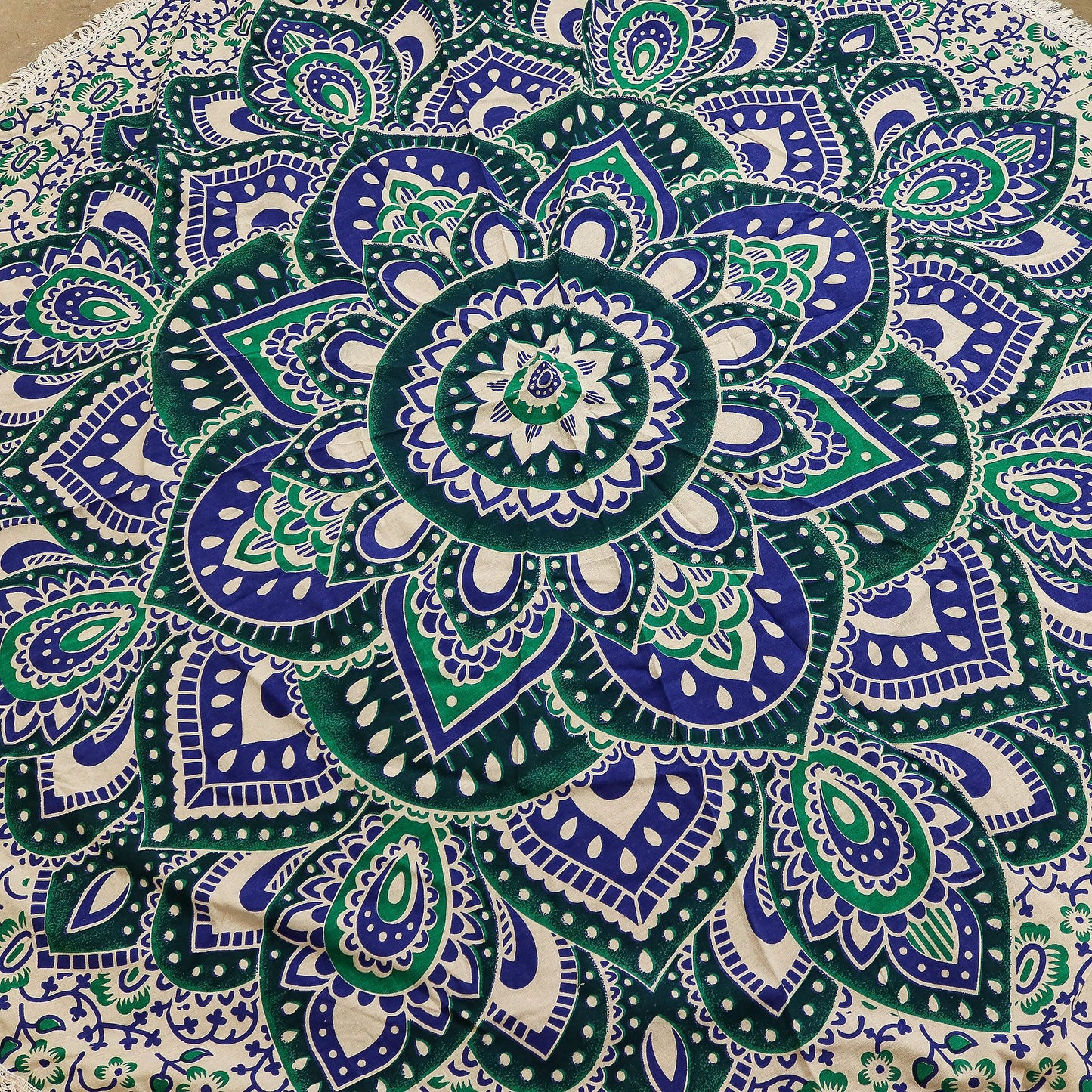 Small round cotton mandala (130 cm) - turquoise and blue