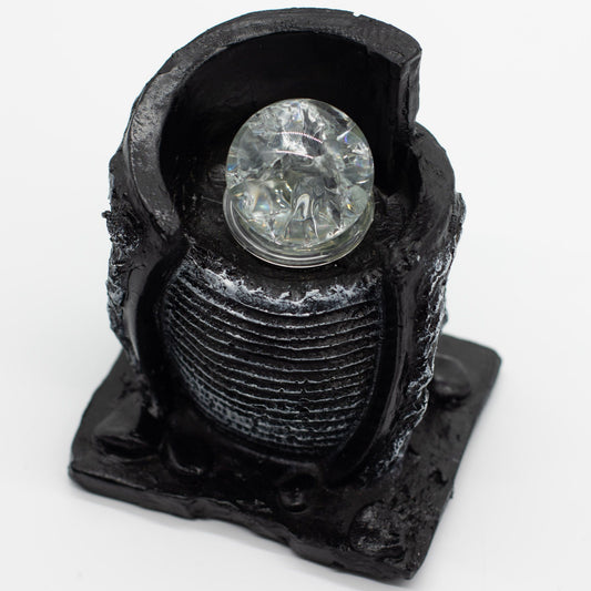 Fuente decorativa de agua de mesa -15x13x20 cm - Recipiente de agua y bola de cristal