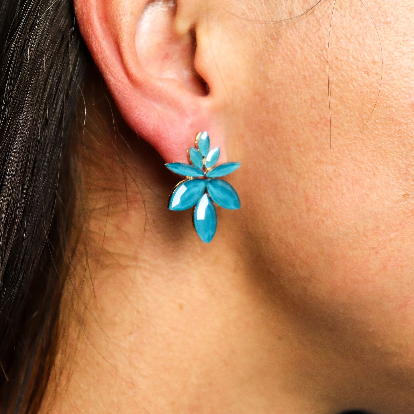 Vintage Crystal Earrings - Flowers - Turquoise Green