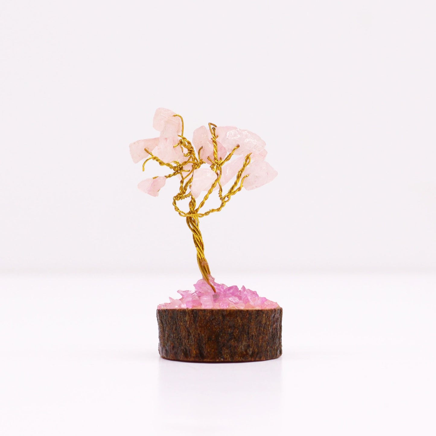 Mini arbre à pierres précieuses sur socle en bois – Quartz rose (15 pierres)