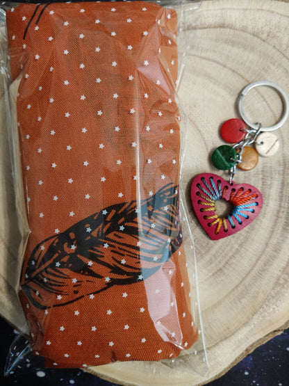 Coffret cadeau avec écharpe et porte-clés