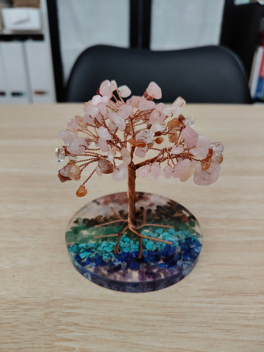 Árbol de chips de cuarzo rosa y cornalina
