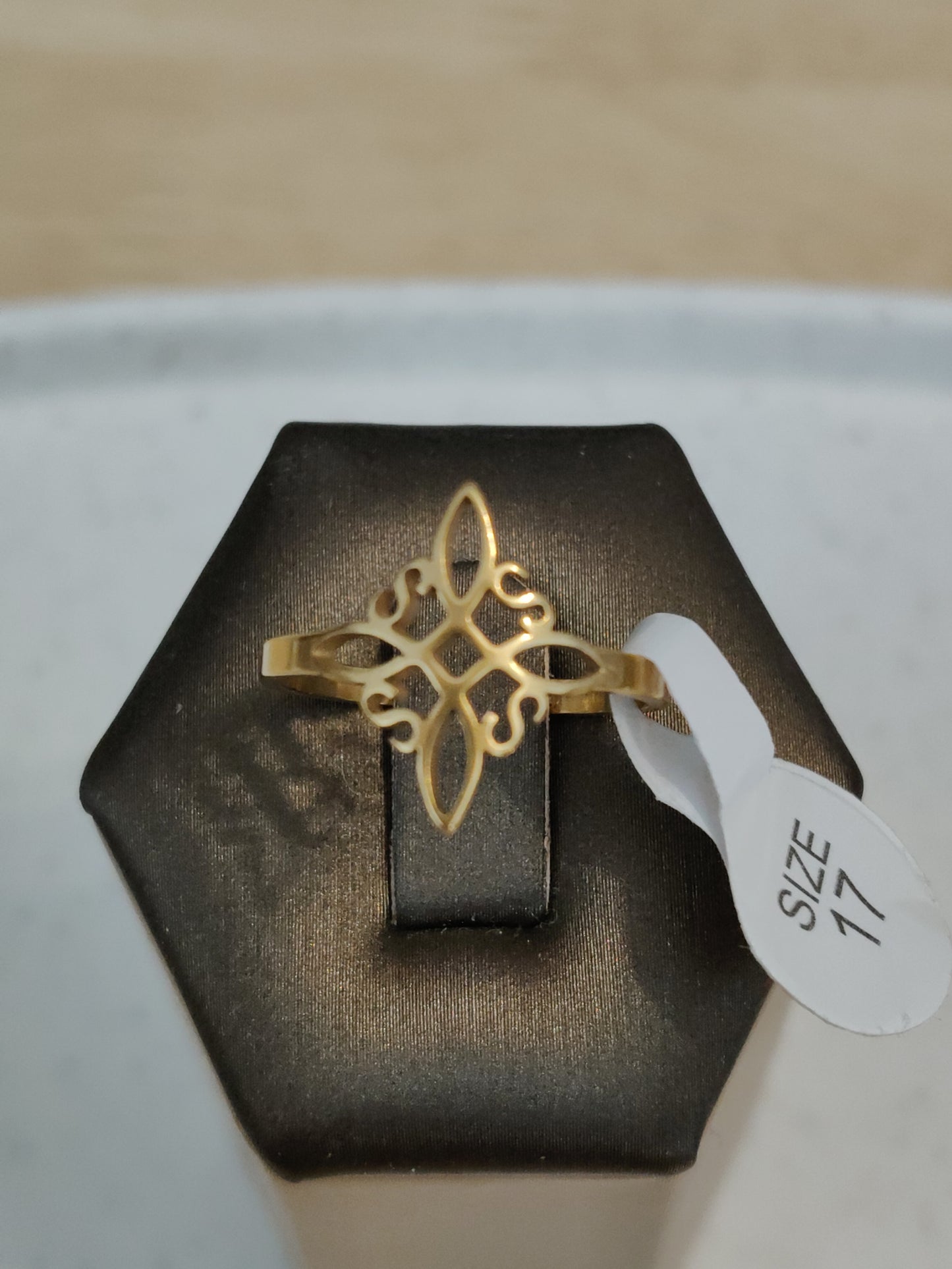 Anillo nudo de bruja talla 17