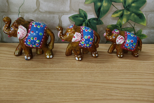 Ensemble de 3 figurines d'éléphants indiens