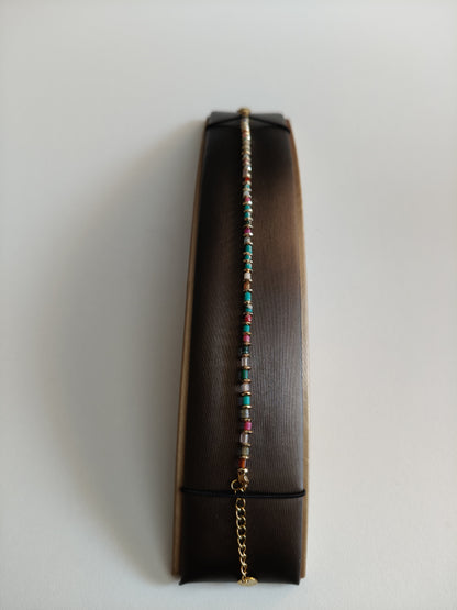 Bracelet en acier avec diverses pierres naturelles