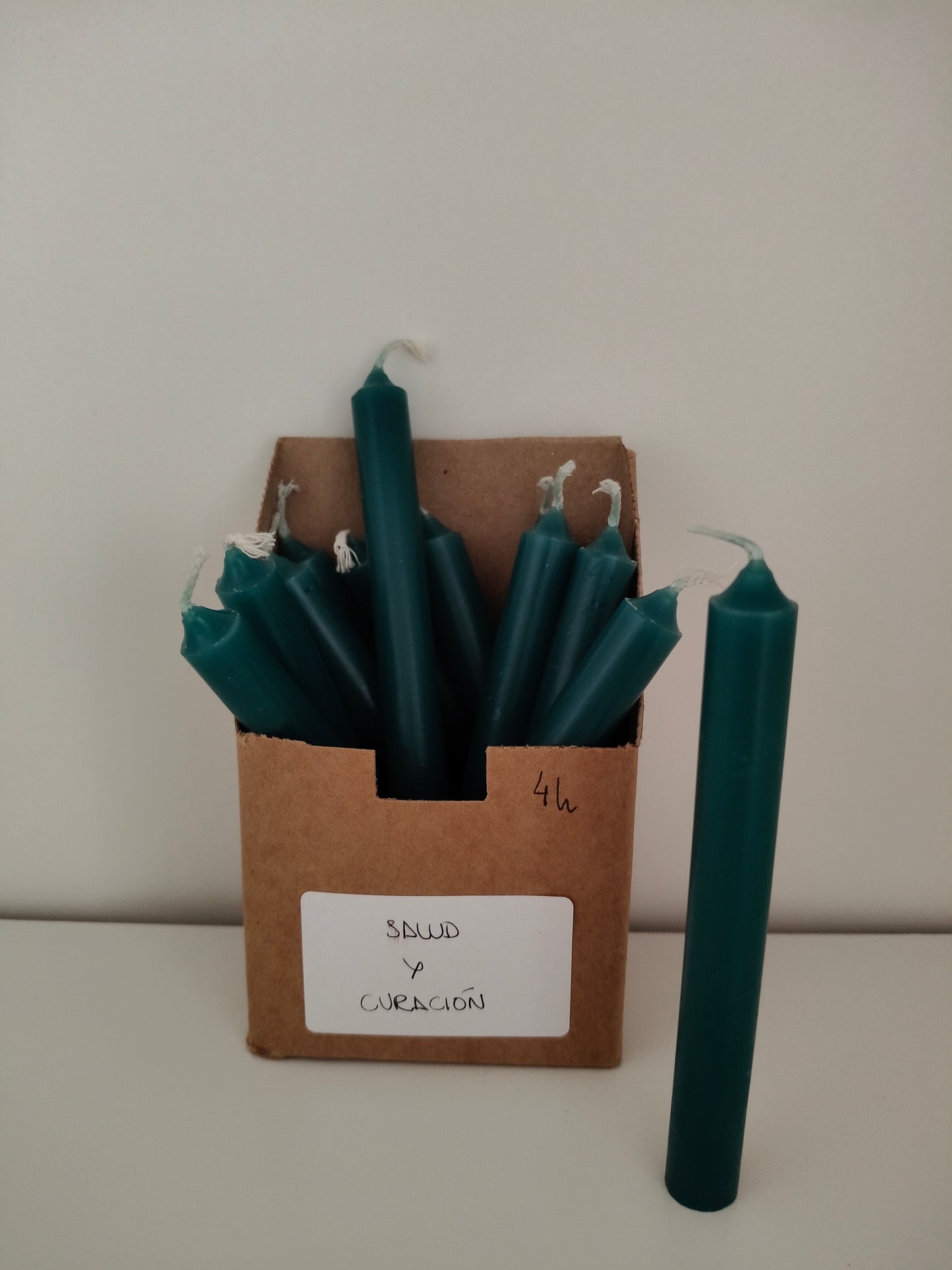 Bougie rituelle de différentes couleurs, 10 cm chacune