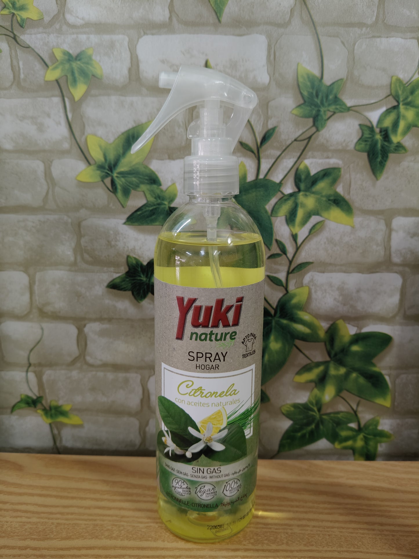 Désodorisant Yuki Nature à la citronnelle 400 ml