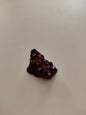 Druse d'aura d'améthyste. Poids : environ 11,20 g. Dimensions : environ 3 x 1,5 cm.