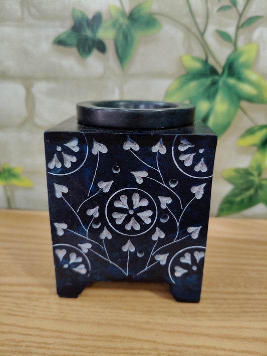 Brûleur en pierre pour huiles essentielles, motif floral