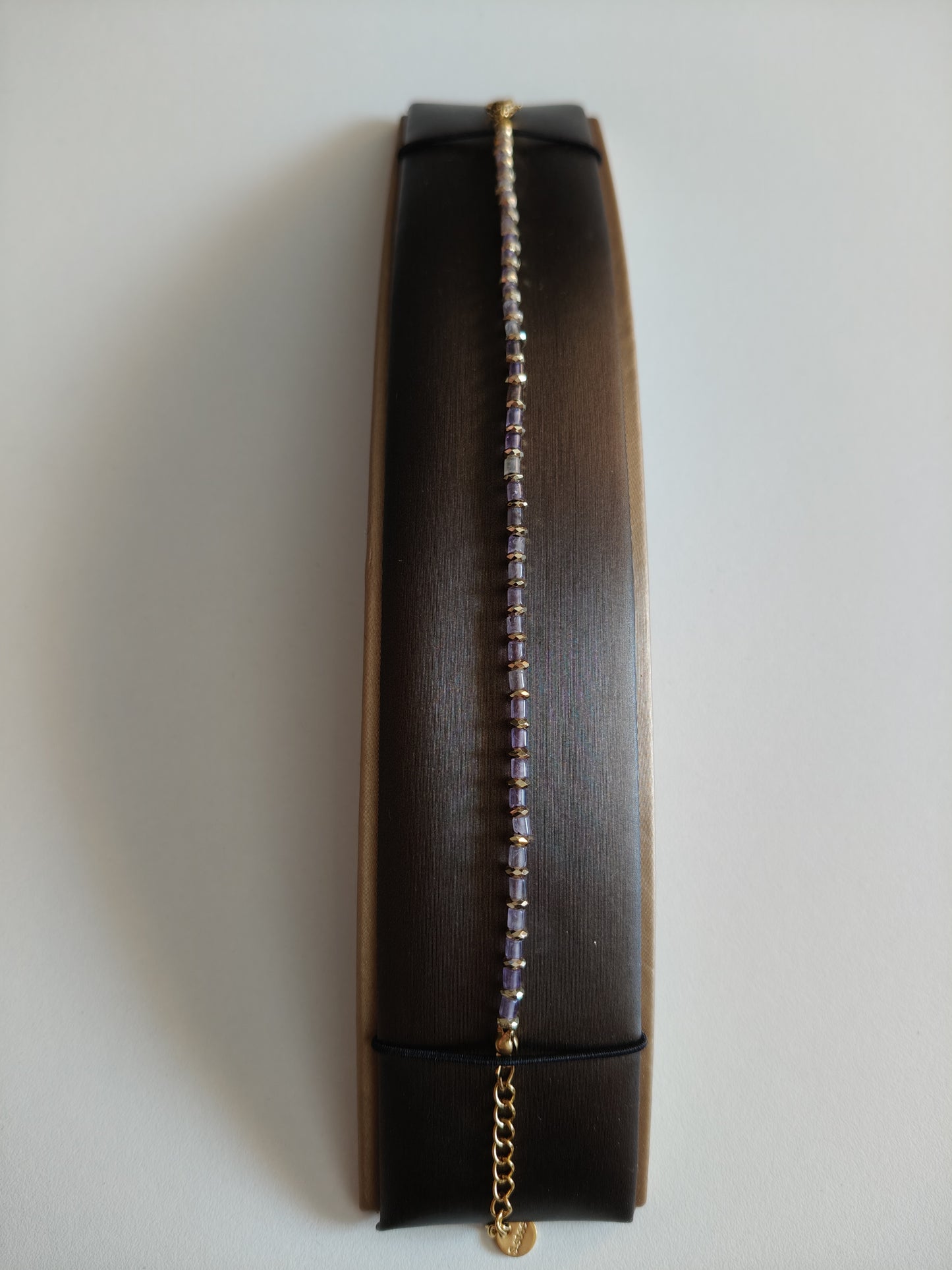 Bracelet en acier avec pierre d'améthyste naturelle