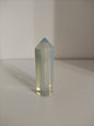 Pointe en pierre d'opale naturelle 7,5x2,5cm