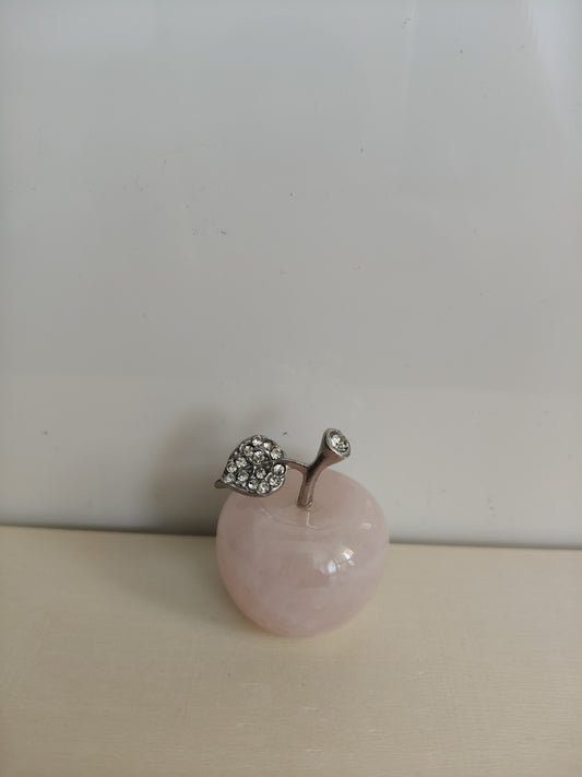 Quartz rose en forme de pomme
