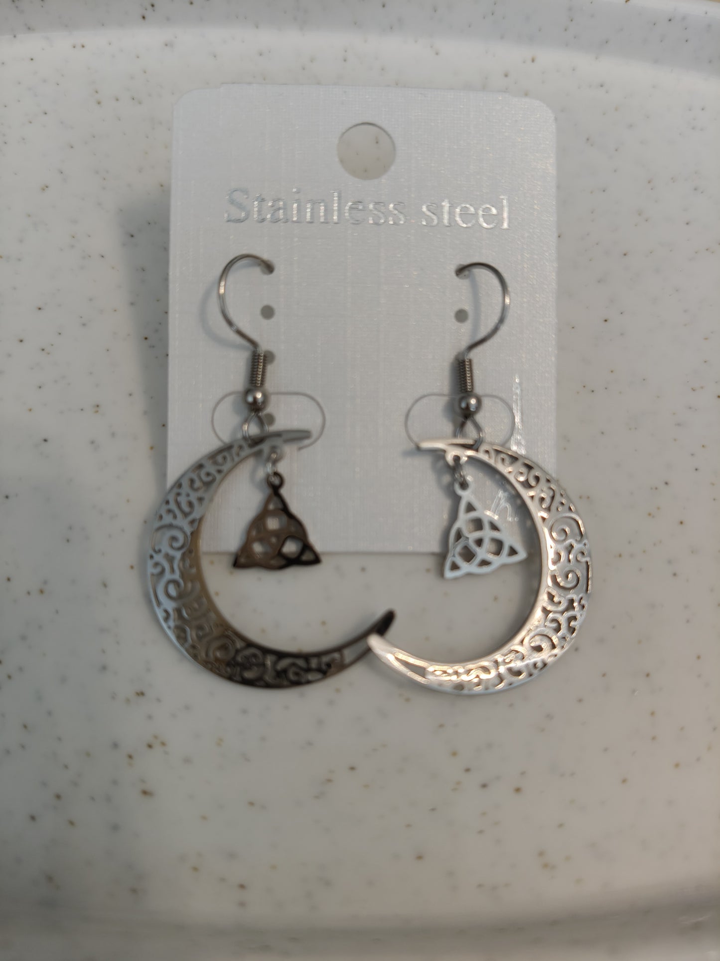 Pendientes luna-triqueta